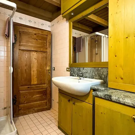 Sassomalenco Daire Chiesa in Valmalenco